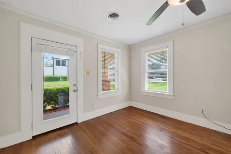 231 Lakeview Drive Sugar Land TX 77498