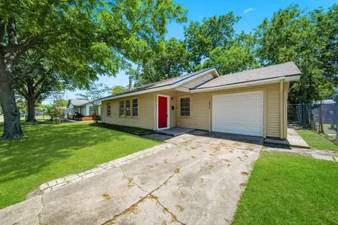 3025 Vance Avenue Texas City TX 77590