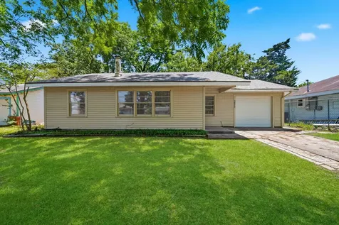 3025 Vance Avenue Texas City TX 77590