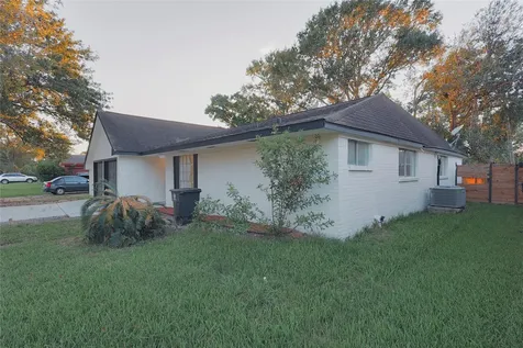 11611 Sagedowne Lane Houston TX 77089