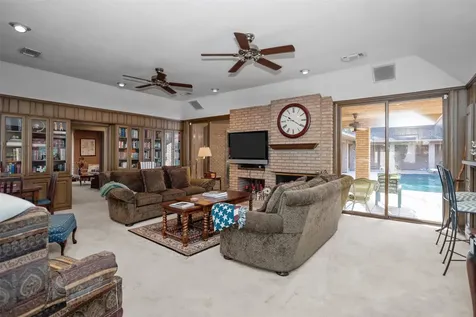 909 E Mimosa Lane Crockett TX 75835