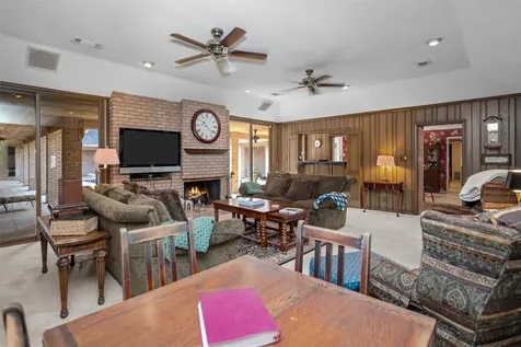 909 E Mimosa Lane Crockett TX 75835