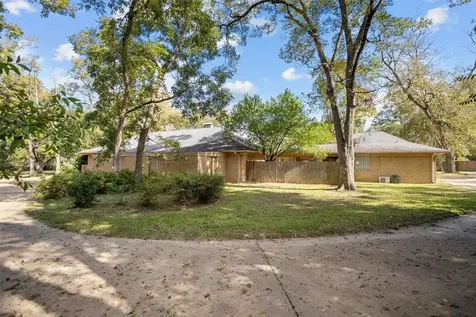 909 E Mimosa Lane Crockett TX 75835