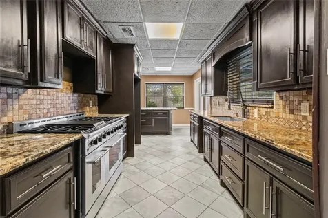 505 S Burnett Drive Baytown TX 77520