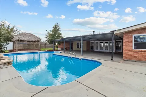 505 S Burnett Drive Baytown TX 77520