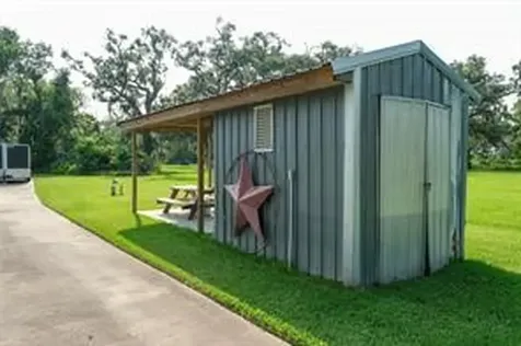 915 Live Oak Drive Jones Creek TX 77541