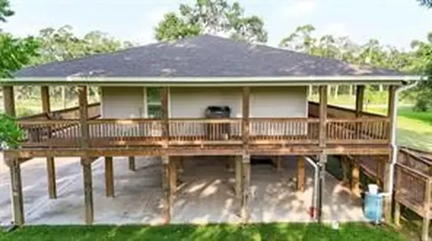 915 Live Oak Drive Jones Creek TX 77541