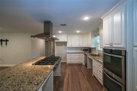 915 Live Oak Drive Jones Creek TX 77541