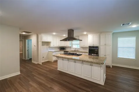 915 Live Oak Drive Jones Creek TX 77541
