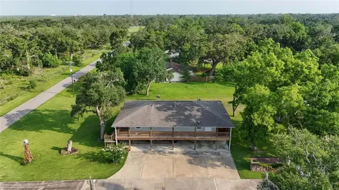 915 Live Oak Drive Jones Creek TX 77541