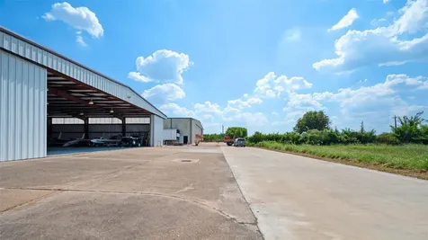 5519 W Arcola Airport Arcola TX 77583