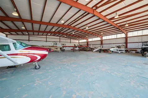 5519 W Arcola Airport Arcola TX 77583
