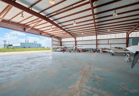 5519 W Arcola Airport Arcola TX 77583