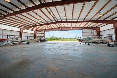 5519 W Arcola Airport Arcola TX 77583