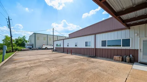 5519 W Arcola Airport Arcola TX 77583