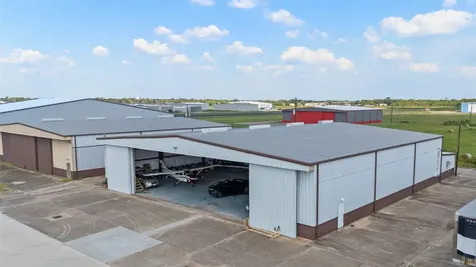 5519 W Arcola Airport Arcola TX 77583