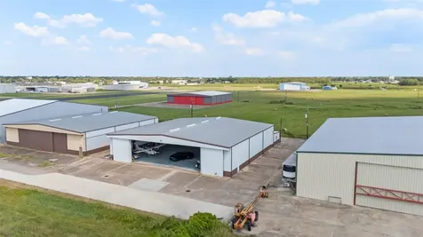 5519 W Arcola Airport Arcola TX 77583