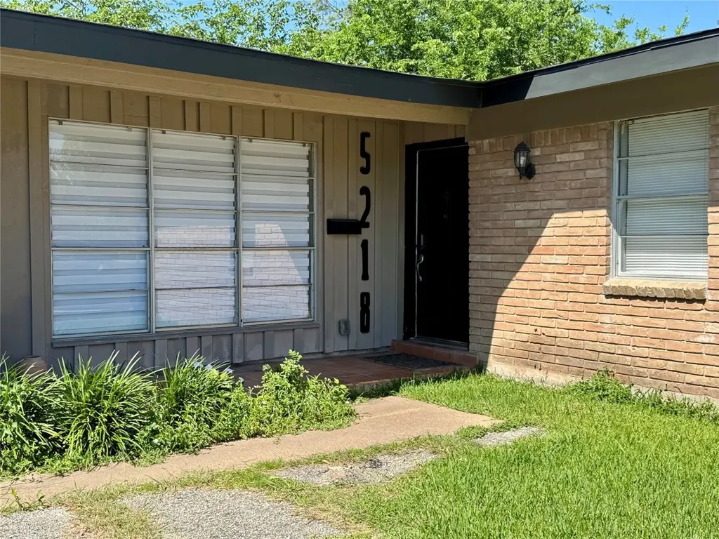 5218 Willowbend Boulevard Houston TX 77096