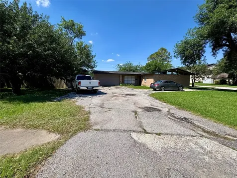 5218 Willowbend Boulevard Houston TX 77096