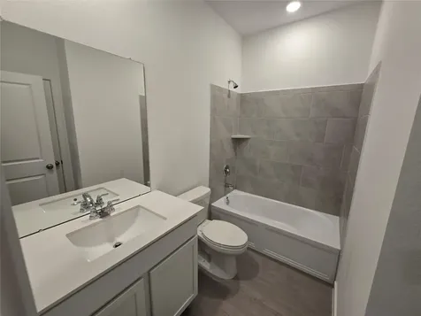 2506 Peacock Ore Drive Rosharon TX 77583
