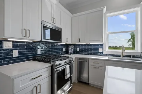 805 Flip Flop Way Crystal Beach TX 77650