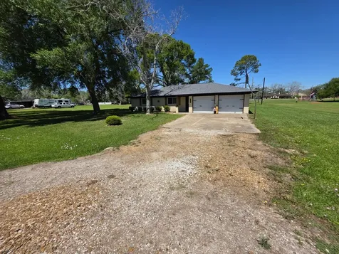 622 County Road 903a Brazoria TX 77422