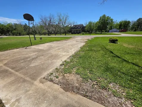 622 County Road 903a Brazoria TX 77422