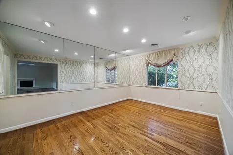 2126 Chimney Rock Road Houston TX 77056