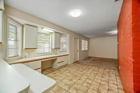 1106 Brookhollow Drive Port Lavaca TX 77979