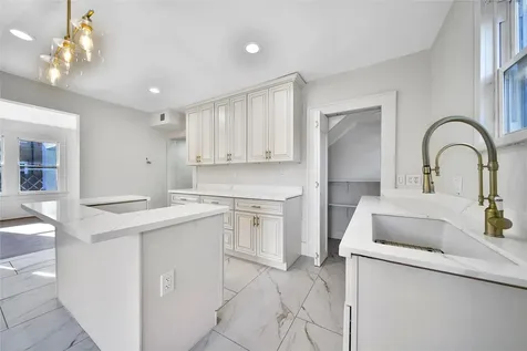 2405 Arbor Street Houston TX 77004