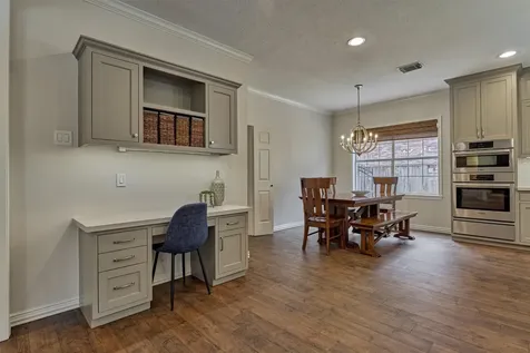 16707 Avenfield Road Tomball TX 77377