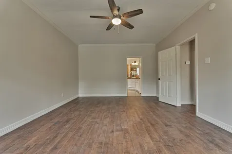 16707 Avenfield Road Tomball TX 77377