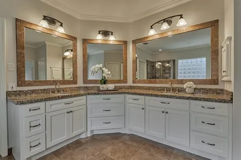 16707 Avenfield Road Tomball TX 77377