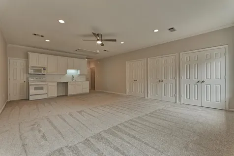 16707 Avenfield Road Tomball TX 77377