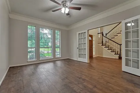 16707 Avenfield Road Tomball TX 77377