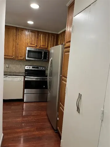 2211 S Braeswood Boulevard 23b Houston TX 77030