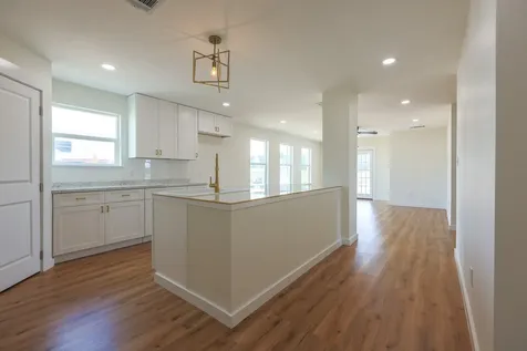 228 5914-10 Cleveland TX 77327