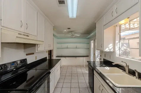 5975 Meadow Way Beaumont TX 77707