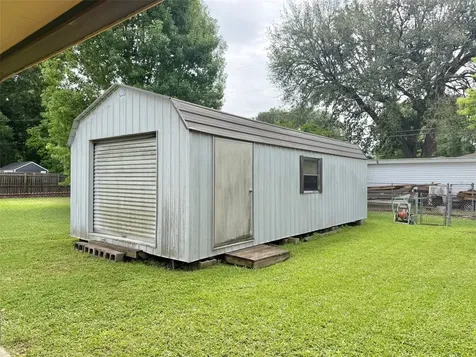 2313 3rd Street Port Neches TX 77651