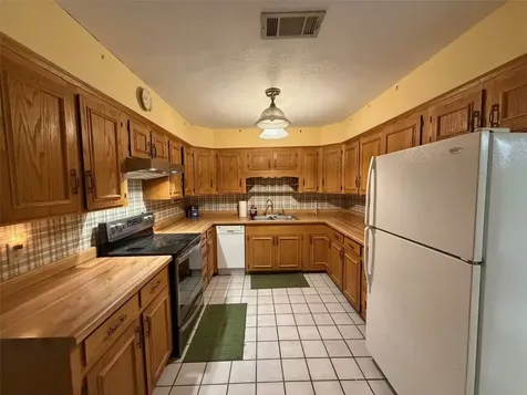 2313 3rd Street Port Neches TX 77651