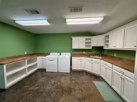 2313 3rd Street Port Neches TX 77651