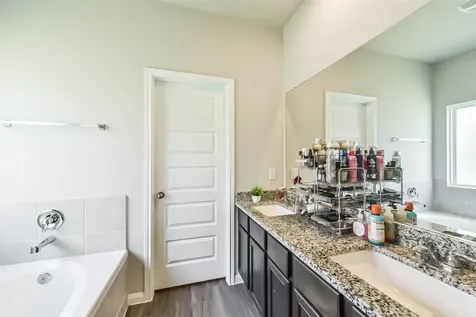4907 Luke Mathew Drive Rosharon TX 77583