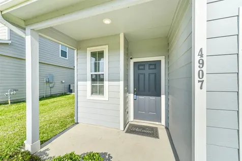 4907 Luke Mathew Drive Rosharon TX 77583