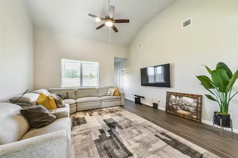 4907 Luke Mathew Drive Rosharon TX 77583