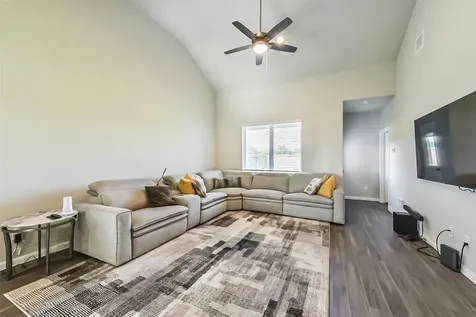 4907 Luke Mathew Drive Rosharon TX 77583