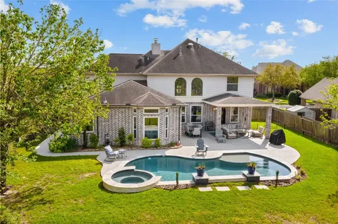 430 Overlook Drive Friendswood TX 77546
