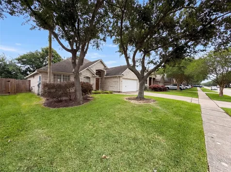 208 Green Cedar Drive League City TX 77573