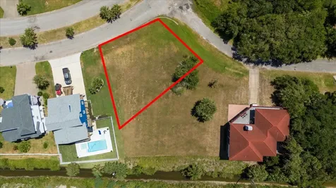 Lot 10 & 11 Blk 29 Pirates Beach Circle Galveston TX 77554