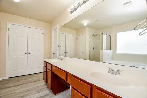 10439 Lauren Creek Drive Baytown TX 77523
