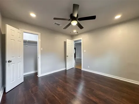 1009 W Snyder Street Alvin TX 77511